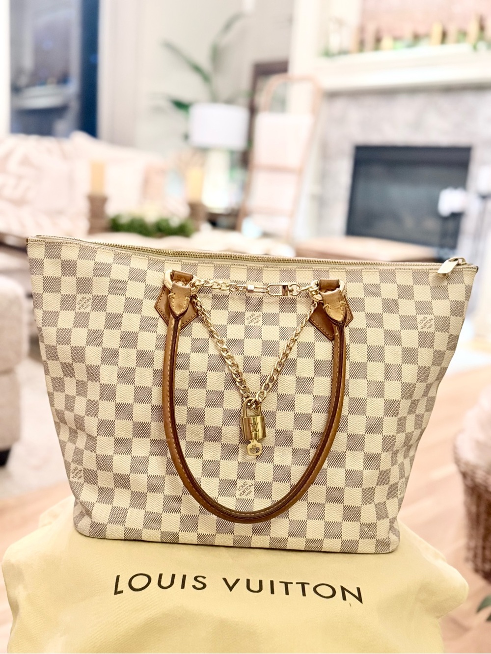 Louis Vuitton Saleya MM W/certificate of authenticity-Padlock key & Dust bag